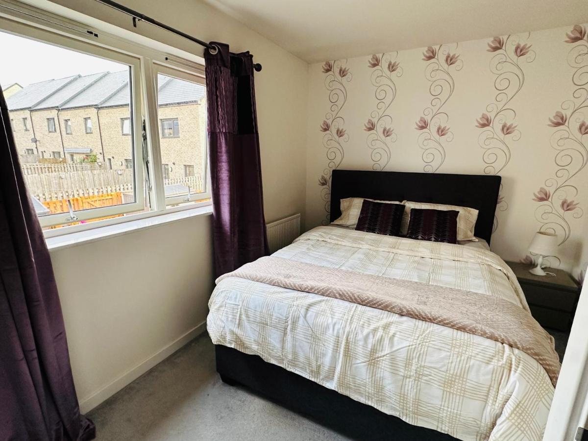 Modern 3 Bed Villa With Free Parking And Garden Close To City Center And Edinburgh Airport Esterno foto