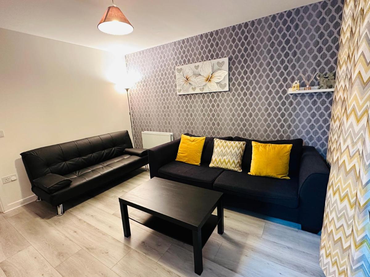 Modern 3 Bed Villa With Free Parking And Garden Close To City Center And Edinburgh Airport Esterno foto